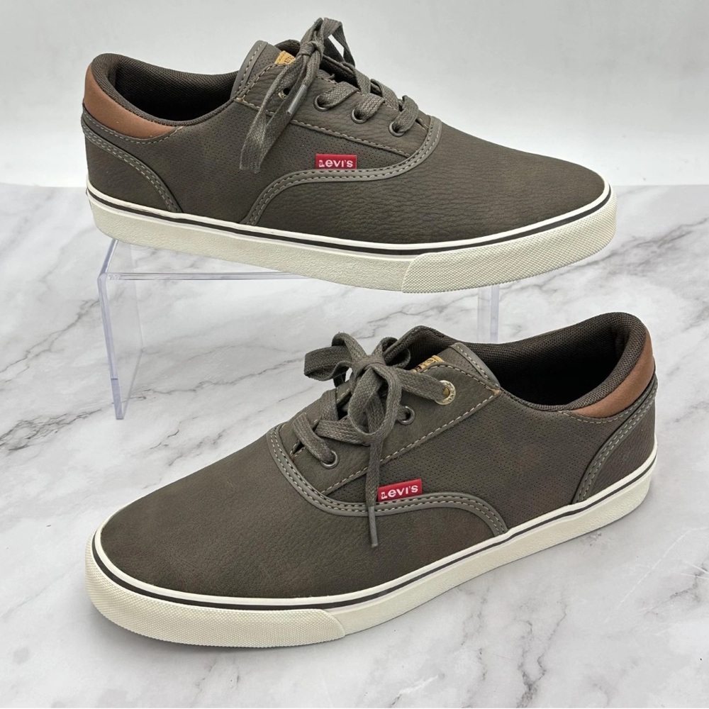 Levis Comfort Low Top Shoes Mens Size 10 Brown Casual Skate Sneakers Vegan